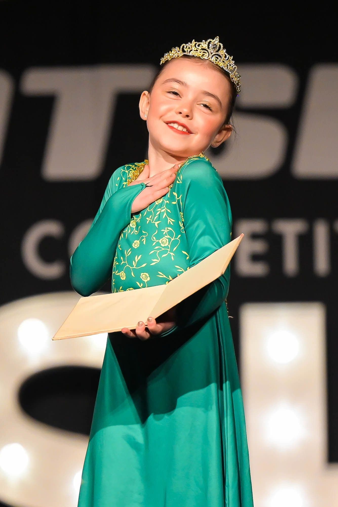 A young D2E Academy dancer
